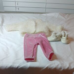American Girl Of TODAY MOLLY' Snowball Outfit W/ Boots EXCELLENT PLAY CONDITION